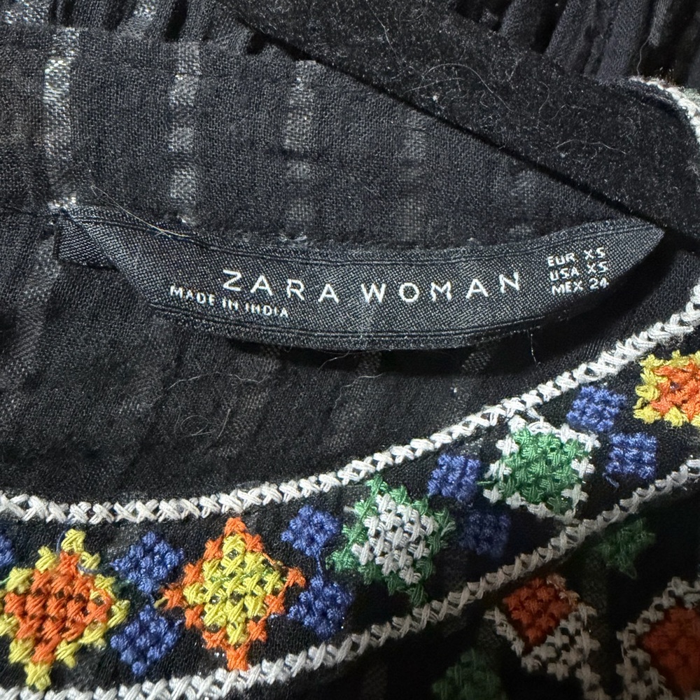 Zara Woman NWOT Embroidered Black Bell Sleeved Fringed Boho Festival Top Size XS - Picture 8 of 11